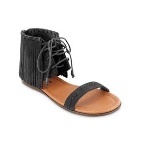 Minnetonka Fringe Lace-Up Sandals - Size 8